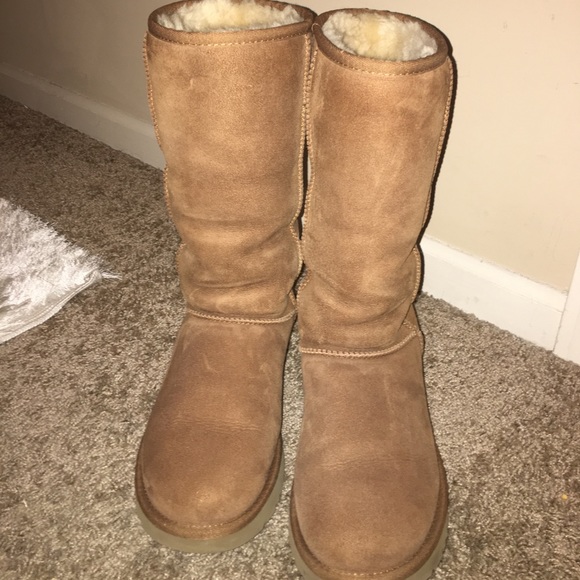 UGG Shoes - Uggs Classic Tall II Boot in Chestnut